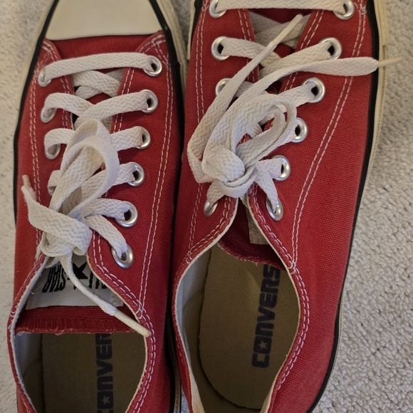 CHUCK TAYLOR UNISEX ALL STAR RED CONVERSE LOW TOP M5 W7 Pre-owned EUC - Picture 9 of 11